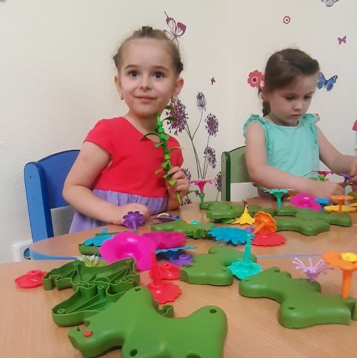 Играем в садике